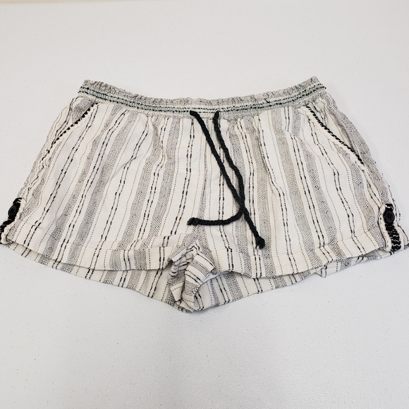 Ethereal by Paper Crane Womens Shorts Size Medium - Picture 1 of 7